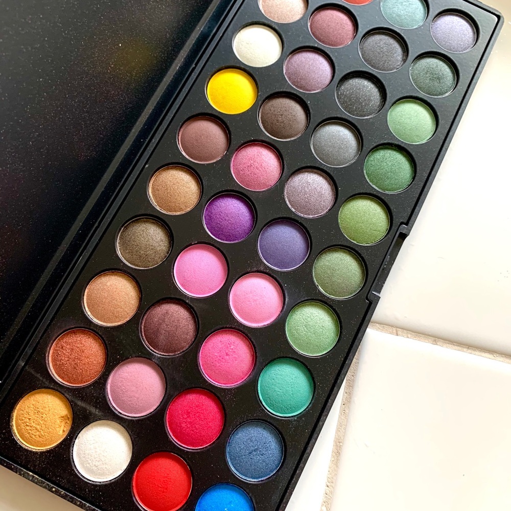 BH Party Girl Eyeshadow Palette